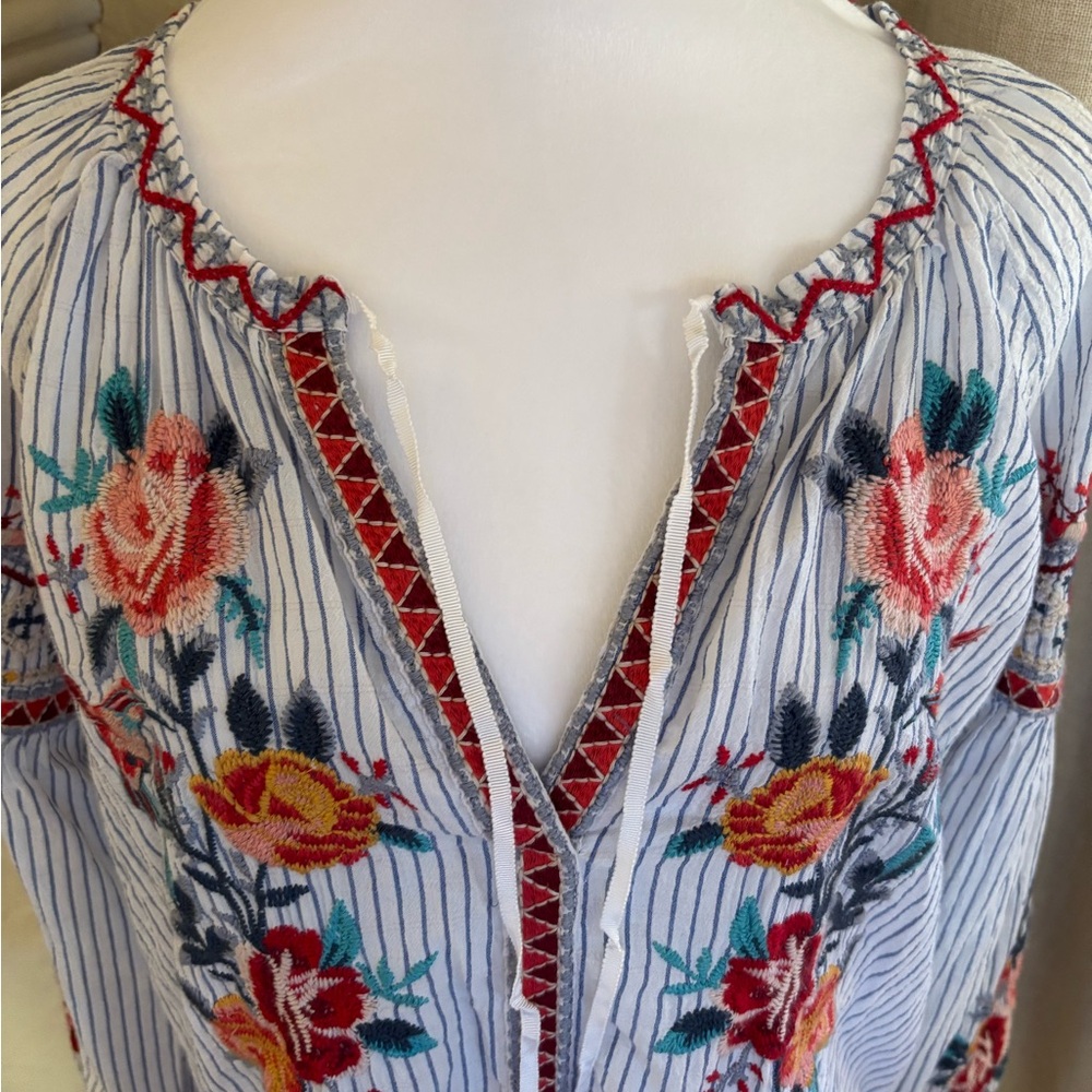 Johnny Was Multicolor Floral Embroidered Top - Picture 3 of 9